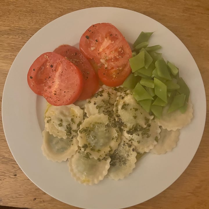 photo of Plant Kitchen (M&S) Spinach Ravioli shared by @sianski on  25 Sep 2023 - review