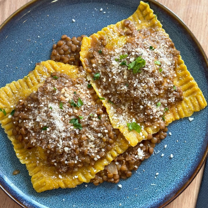 photo of Le Rouge-gorge Spinach Ravioli, Lentils Ragu shared by @plantbasedpaola on  26 Oct 2024 - review