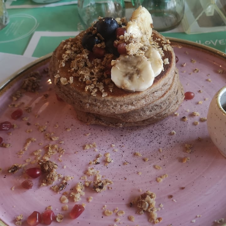 photo of Brunch Republic Treviso Healthy Pancakes shared by @aleveganfoodlover on  13 May 2024 - review