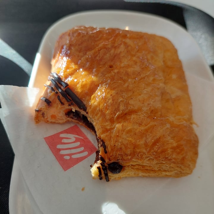 photo of Caffetteria Vinicia fagottino al cioccolato shared by @kiki8 on  30 Jun 2024 - review