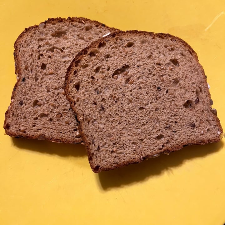 photo of Dave's Killer Bread Thin Sliced 21 Whole Grains Bread shared by @mischievousmonsters on  12 Nov 2023 - review