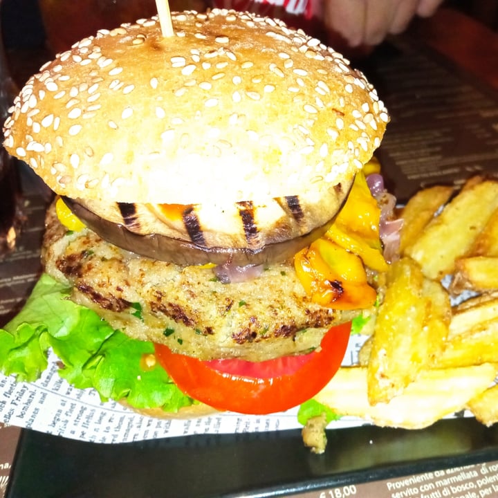 photo of Birrificio Herba Monstrum Brewery Burger VEG-HOT shared by @stefymeroni on  06 Jan 2024 - review