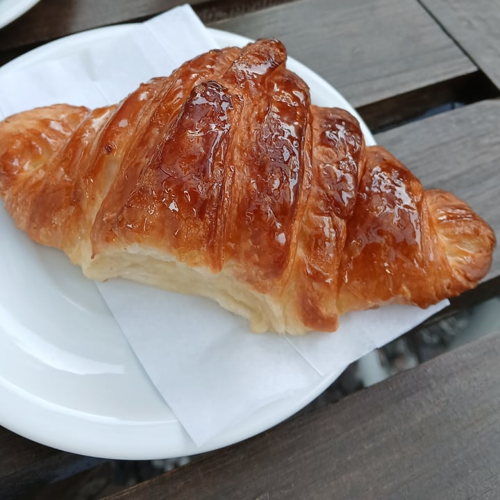 photo of PISHKO QENTI HELADERIA ARTESANAL Croissant shared by @ladylu on  19 Sep 2025 - review