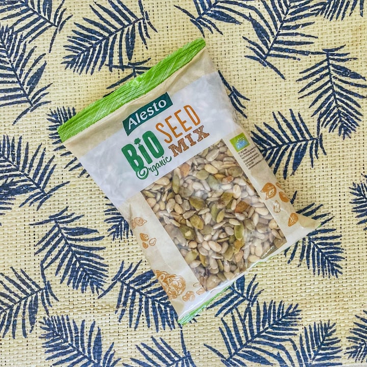 photo of Alesto Bio seed mix shared by @federicathewitch on  02 Oct 2023 - review