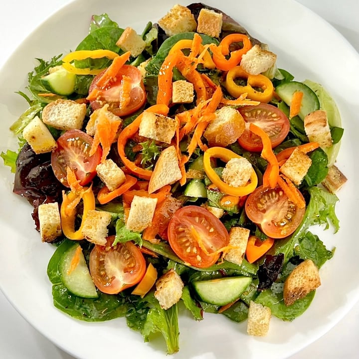 photo of Black Water Bar Seasonal House Salad shared by @pdxveg on  07 Oct 2025 - review