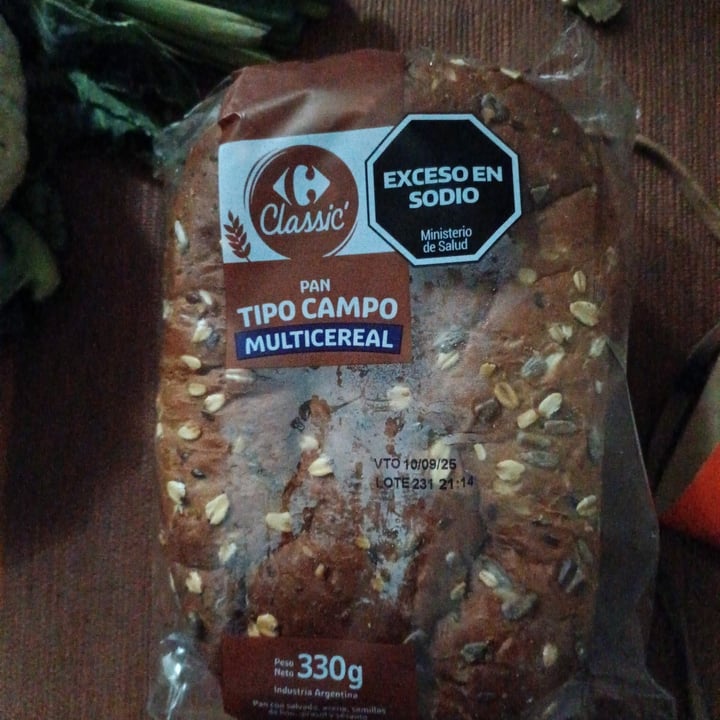 photo of Carrefour Pan multisemillas shared by @veganizandomed on  24 Aug 2025 - review