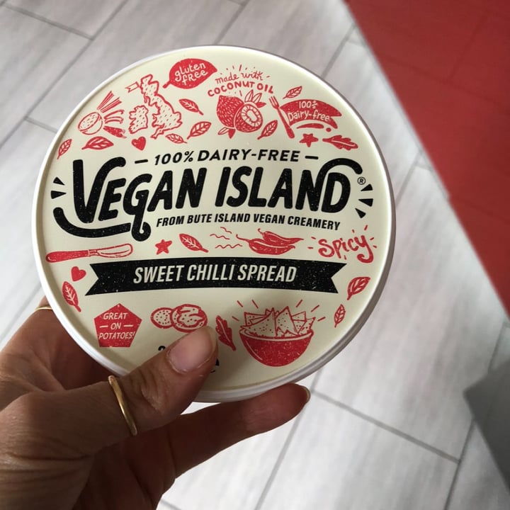 photo of Vegan Island Dairy Free Spread sweet chili shared by @eterella on  12 Sep 2023 - review