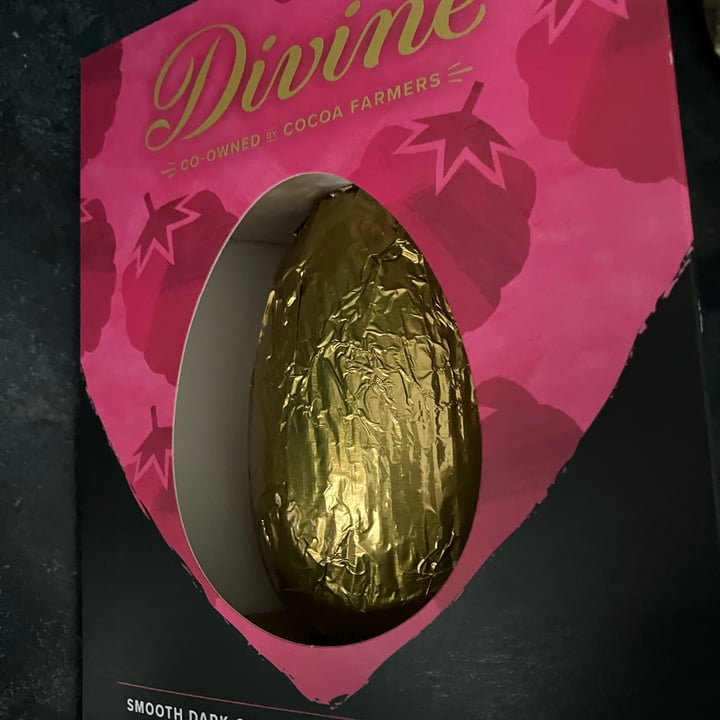 photo of Divine Chocolate smooth dark chocolate with raspberries Easter egg shared by @hoiks on  02 Apr 2024 - review
