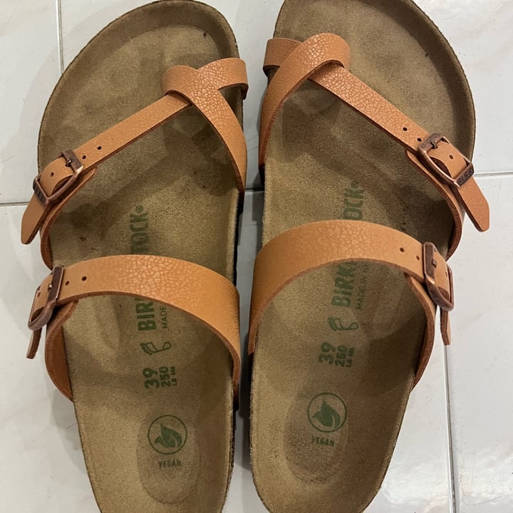 photo of Birkenstock Mayari shared by @flexivegan on  18 Jul 2024 - review