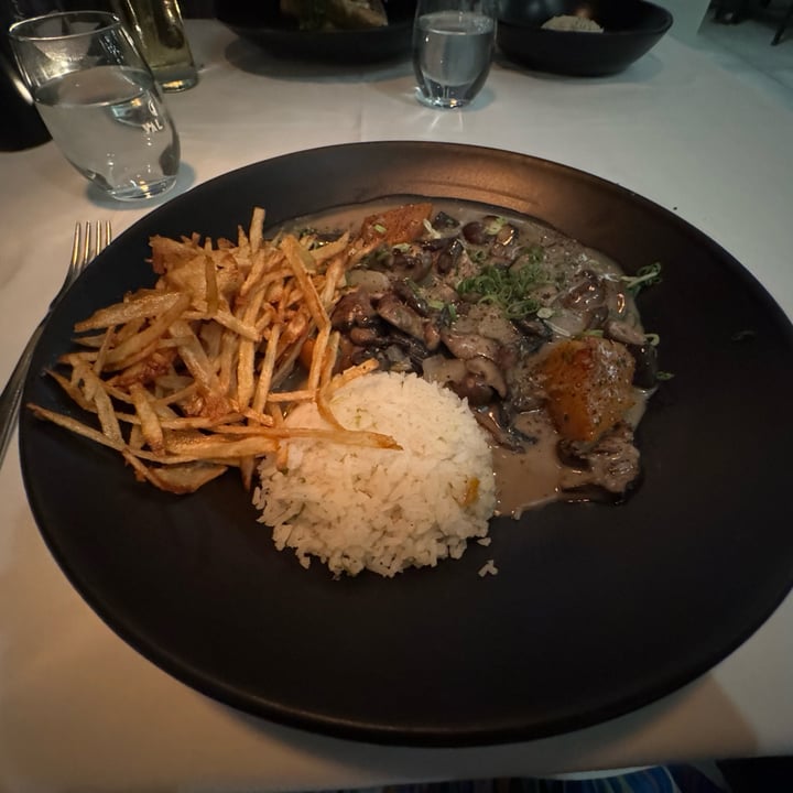 photo of Kream Restaurant MIXED MUSHROOM STROGANOFF shared by @preenasastra on  21 Feb 2024 - review