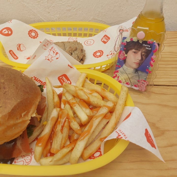 photo of Melo’s hamburguesa bbq shared by @mafeeersm on  09 Aug 2025 - review