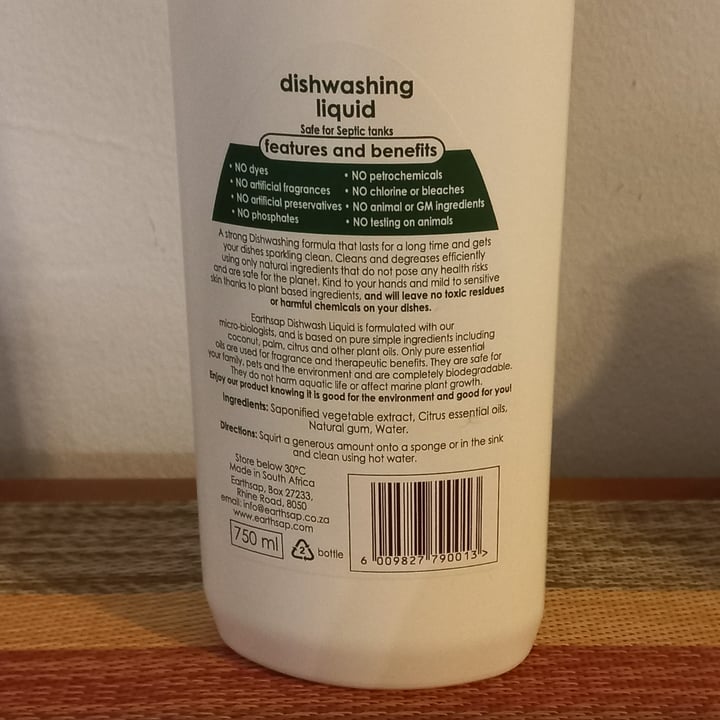 photo of Earthsap Citrus Dishwashing Liquid shared by @ronelle on  07 Aug 2024 - review