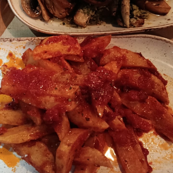 photo of Krikri patatine fritte in salsa di pomodoro shared by @monicaswami on  12 Sep 2025 - review