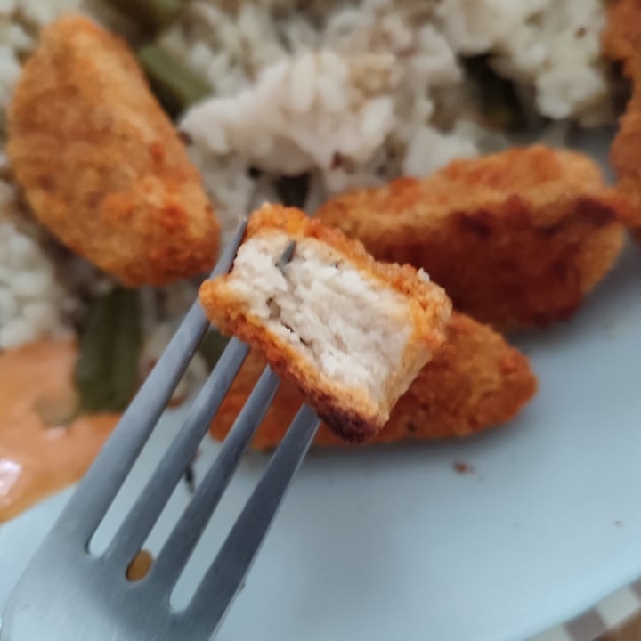 photo of Vision meat Vegan Nuggets shared by @flouredfingers on  01 May 2024 - review
