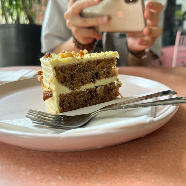 photo of LaGula By The Hungry Tapir Carrot Cake shared by @dafnelately on  07 Apr 2024 - review