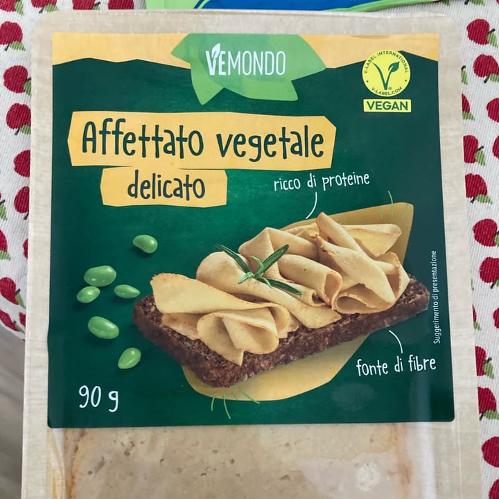 photo of Vemondo affettato vegetale delicato shared by @vegvaleria on  06 Aug 2024 - review