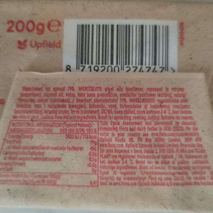 photo of Flora Unsalted Block Plant Butter shared by @xvxsxexvx on  11 Sep 2024 - review