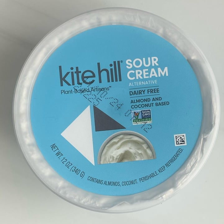 photo of Kite Hill Sour Cream shared by @andreapajuelom on  17 Oct 2024 - review