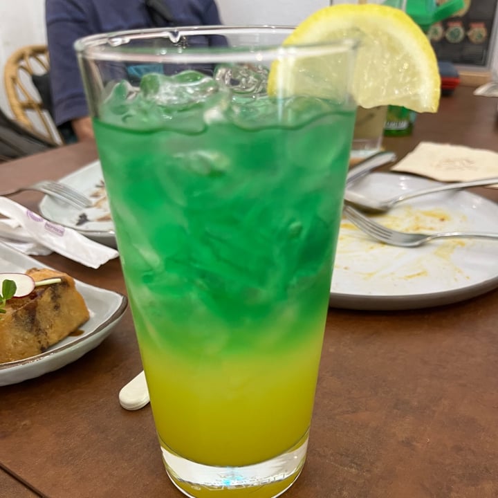 photo of Vine Cafe Pineapple Lemonade shared by @soy-orbison on  12 Mar 2024 - review