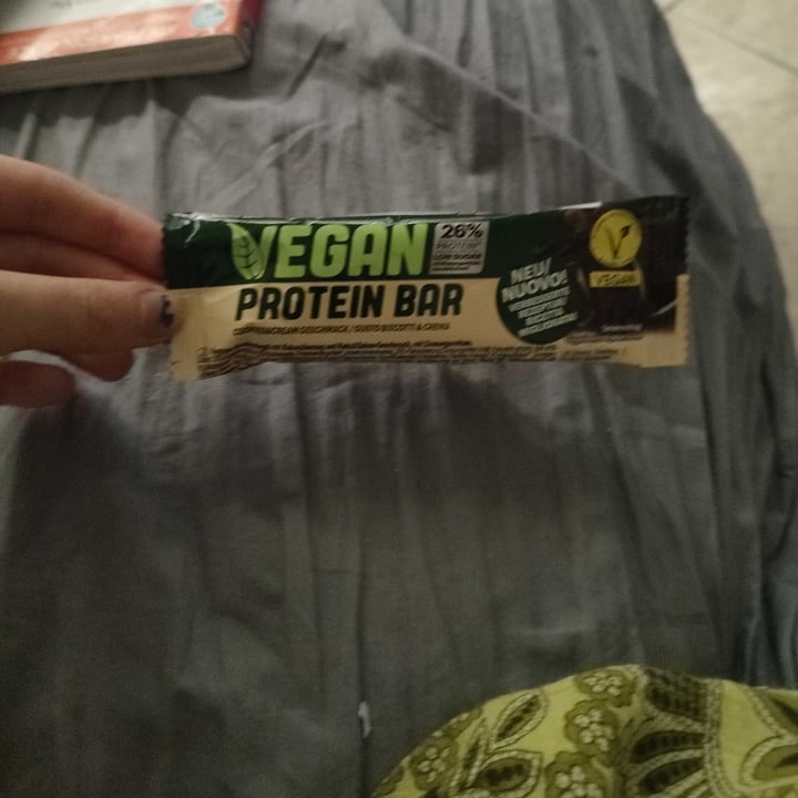 photo of IronMaxx Vegan protein bar cookies & cream geshmack shared by @icecreamsurvive on  06 Sep 2023 - review