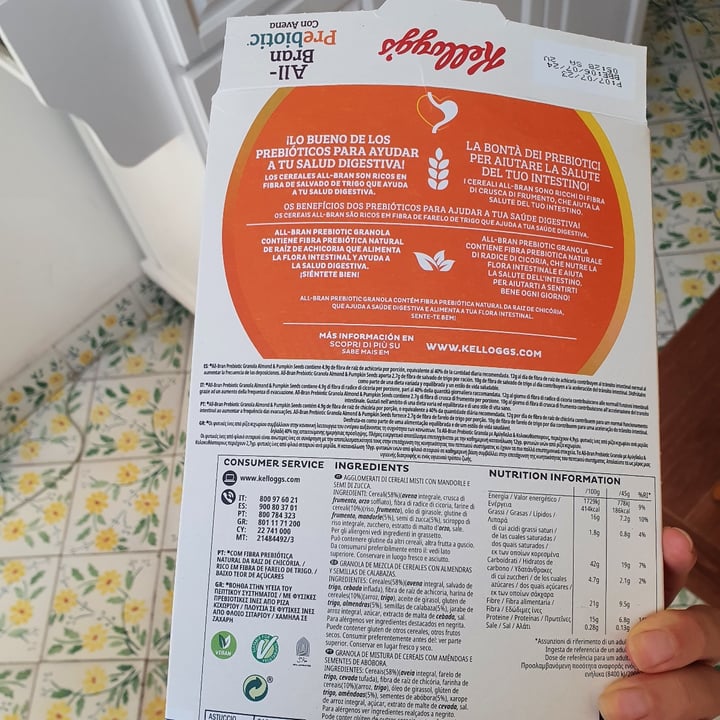 photo of Kellogg All bran prebiotic con avena shared by @tania- on  29 Sep 2023 - review