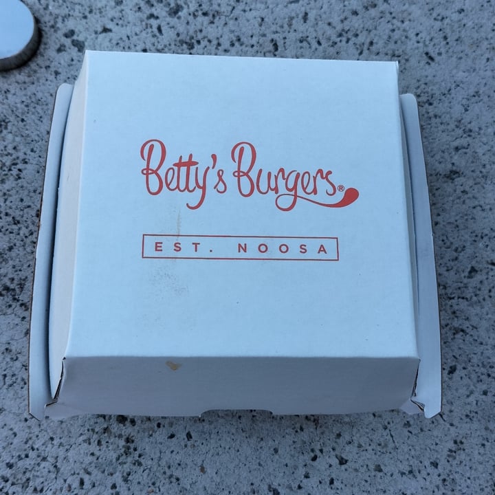 photo of Betty's Burgers & Concrete Co. Betty’s classic vegan shared by @helenevegan on  12 Oct 2023 - review