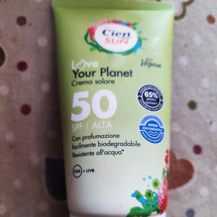 photo of Cien sensitive crema solare 50 spf shared by @athoucha on  30 Jun 2024 - review