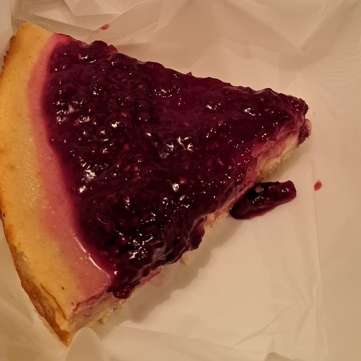 photo of Gordo Vegano Cheesecake con frutos rojos shared by @aldimastro on  17 Sep 2023 - review