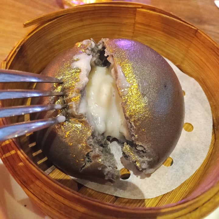 photo of Niuda Ramen a Mano 牛大面馆 Black taro bao shared by @merry-cherry-veg on  23 Aug 2025 - review