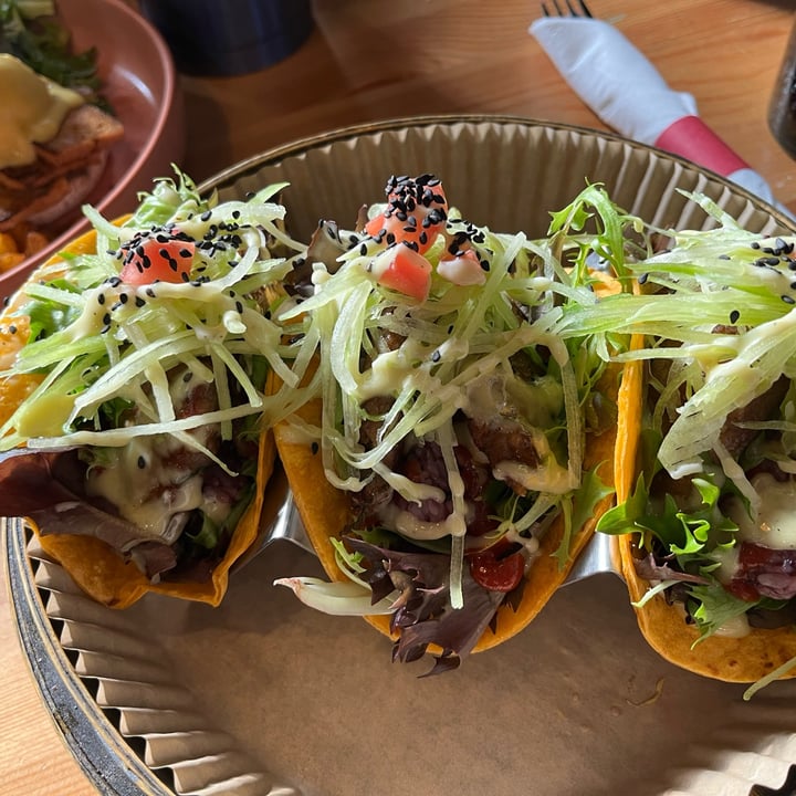 photo of UT47 Manhattan Korean bbq Chicken Tacos shared by @veggie5 on  08 Jan 2025 - review