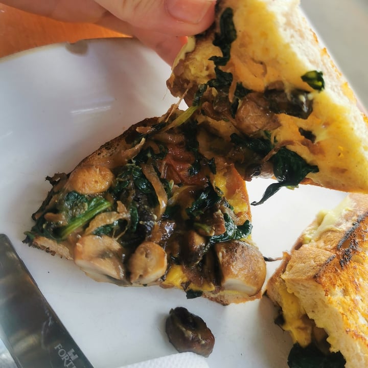 photo of Nourish'd Café & Juicery Golden grilled cheesy sandwich shared by @vickysveganry on  25 Feb 2024 - review