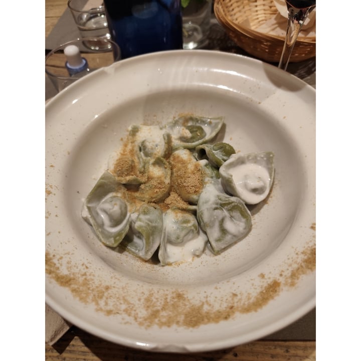 photo of Uno Caffé Olistico Balanzoni ripieni di melanzane e menta con crema di formaggio vegan shared by @eleonorascriva on  19 May 2024 - review