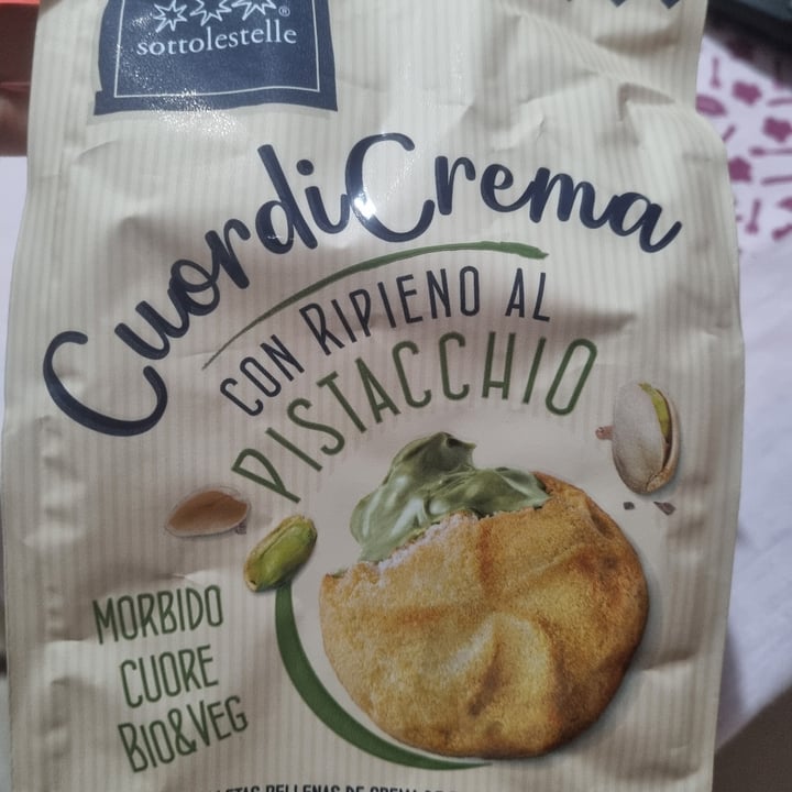 photo of Sottolestelle Cuor di Crema con ripieno al pistacchio shared by @francy82 on  17 Oct 2023 - review