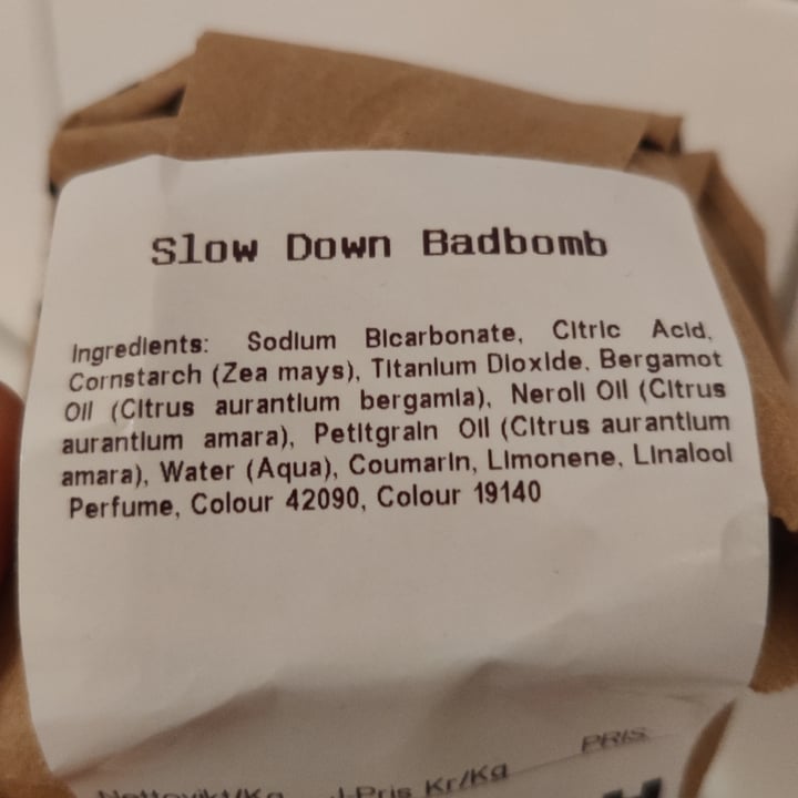 photo of Lush slow down bath bomb shared by @enkelvegan on  12 May 2024 - review