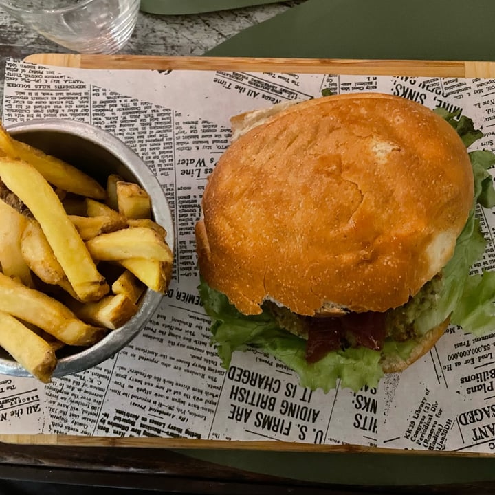 photo of Beerbone Art Burger S.r.l. Veggie Zucchina shared by @robertacor on  03 Nov 2024 - review