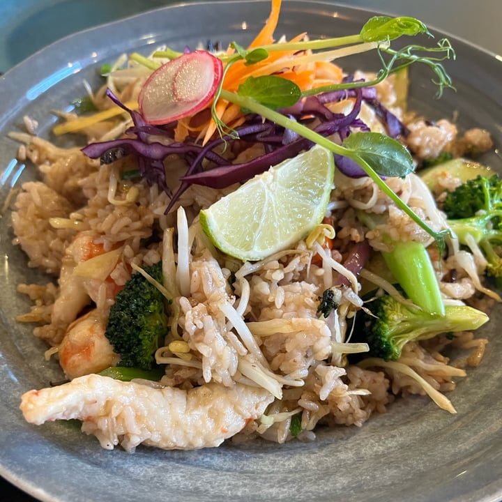 photo of Thai vegan kitchen Not really shrimp fried rice shared by @veganhaven on  02 Mar 2024 - review