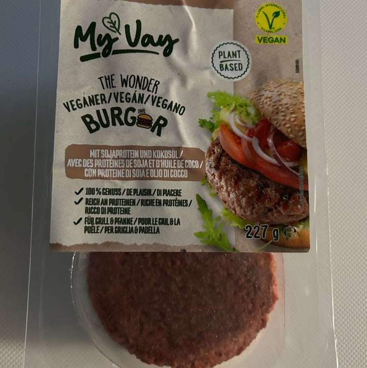 photo of MyVay burger  vegano shared by @al-ma on  23 Jan 2025 - review