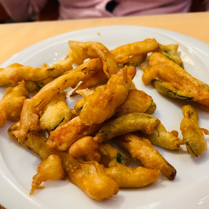 photo of La Grande Cina Verdure fritte shared by @miba on  25 Sep 2023 - review
