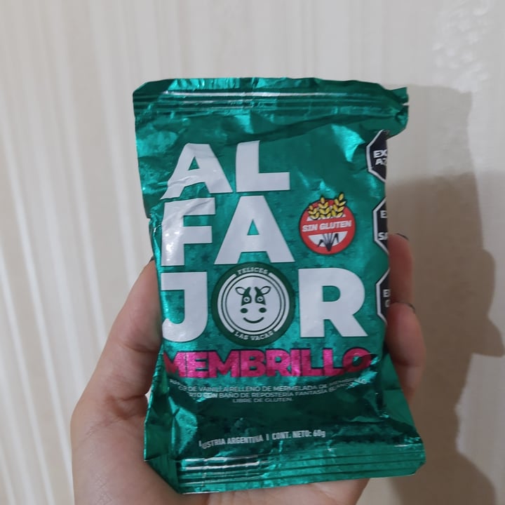 photo of Felices Las Vacas Alfajor Blanco Con Membrillo shared by @ktpmor on  01 Jul 2024 - review
