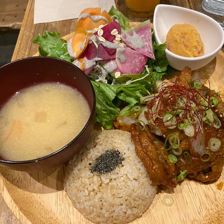 photo of Shizen Bar Paprika Shokudou Vegan Soy Meat Yakimiku Set Meal shared by @naako on  18 Oct 2023 - review