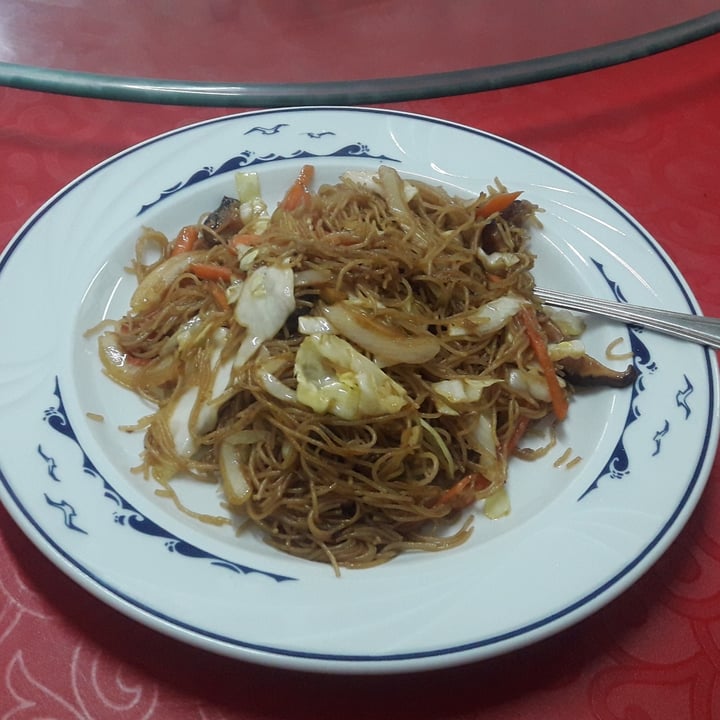 photo of Restaurante El chino misterioso fideos de arroz con verduras shared by @gabinboy on  07 Apr 2024 - review