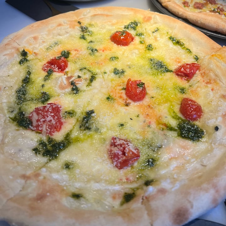 photo of Choose Restaurante Vegano Pizza pesto shared by @noeliaperez on  06 Jul 2025 - review