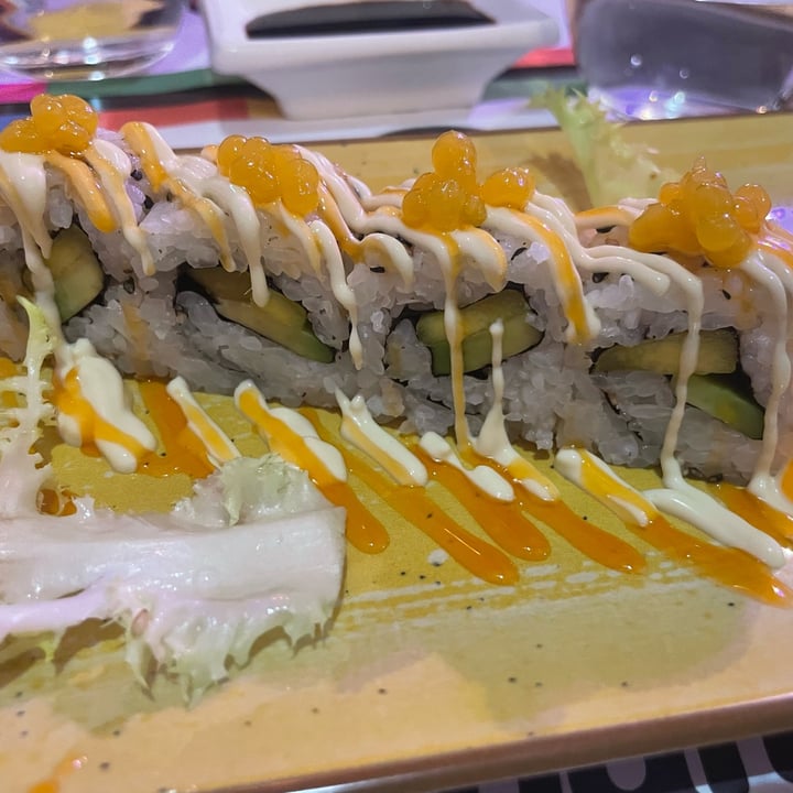 photo of Colors vegan sushi Tropical Fusion Uramaki shared by @elle10 on  29 Nov 2024 - review