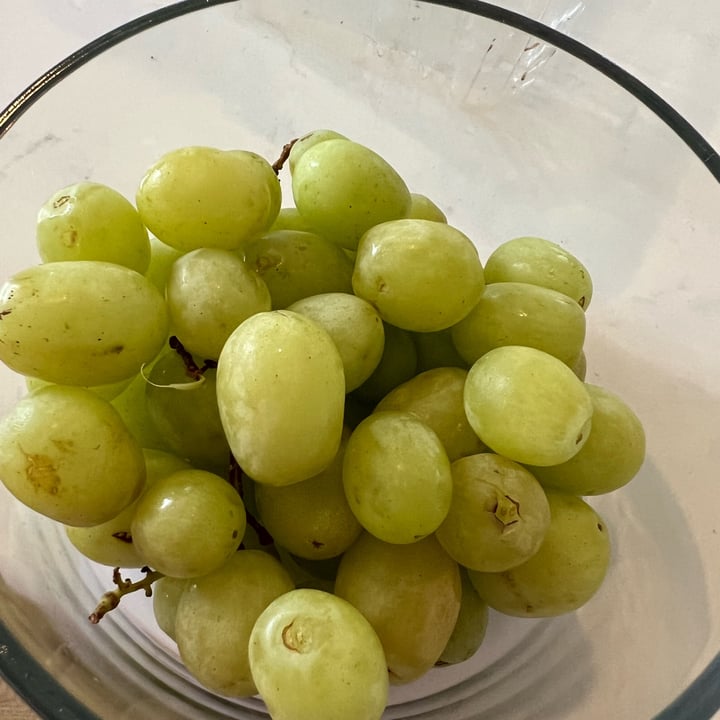 photo of Welch's seedless green grapes shared by @allycat38 on  25 Sep 2023 - review