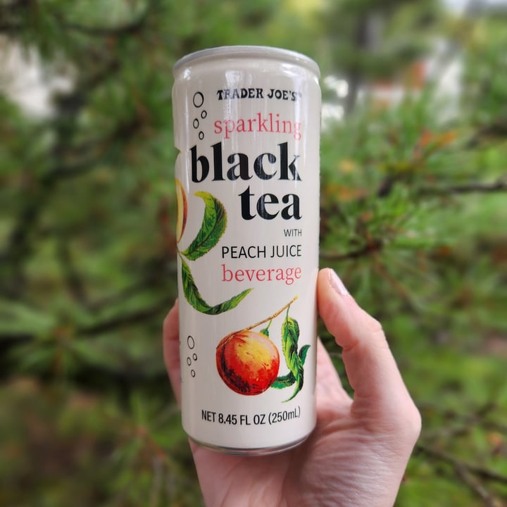 photo of Trader Joe's Sparkling Black Tea With Peach juice shared by @rosieb33 on  15 Oct 2023 - review