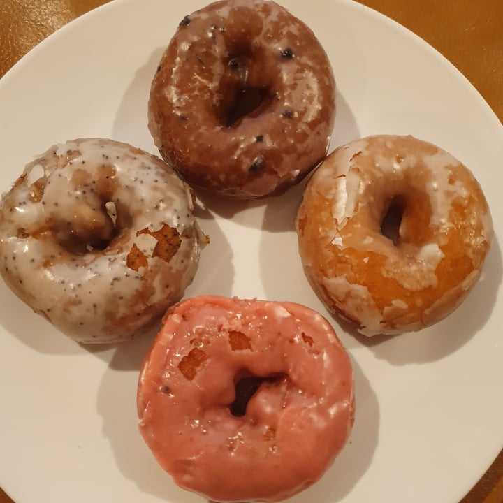 photo of Rainbow Donuts Vegan Vanilla Donut shared by @paniwilson on  20 Oct 2024 - review