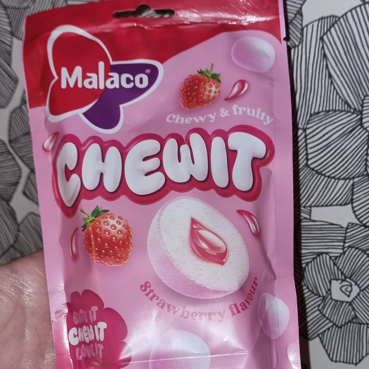 photo of Malaco chewit strawberry shared by @amanada on  04 Oct 2025 - review