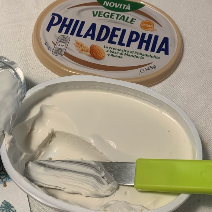 photo of Kraft Philadelphia Plant Based Cream Cheese shared by @mamaddi on  26 Feb 2024 - review