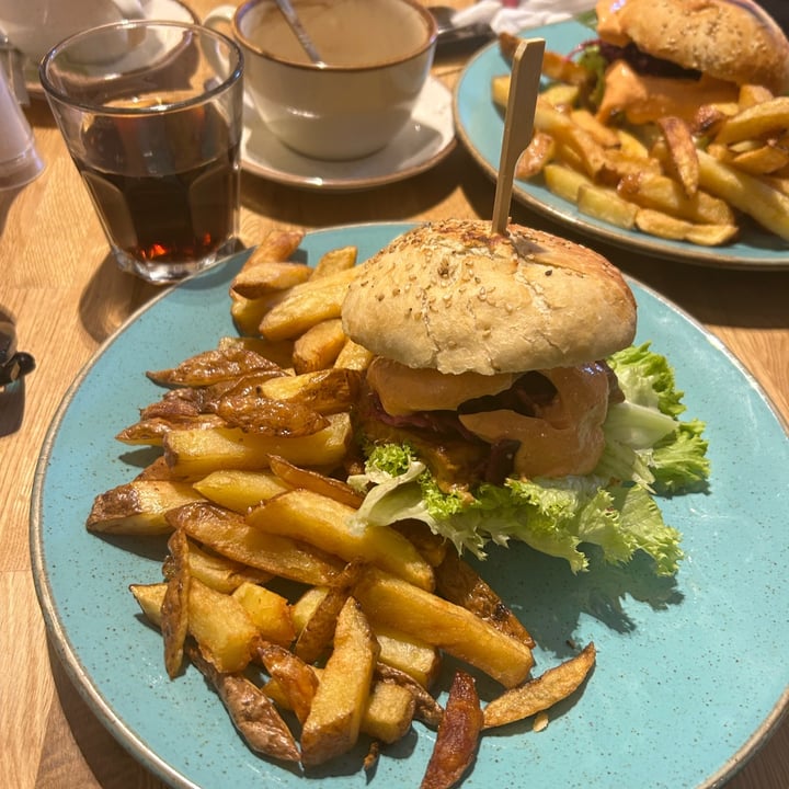 photo of Holy Cow Vietnamese burger shared by @kadiegray10 on  16 Apr 2024 - review