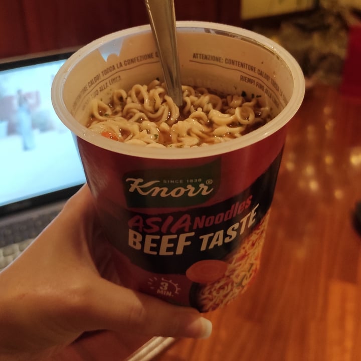 photo of Knorr asia noodles beef taste shared by @alessiacal01 on  14 Dec 2024 - review